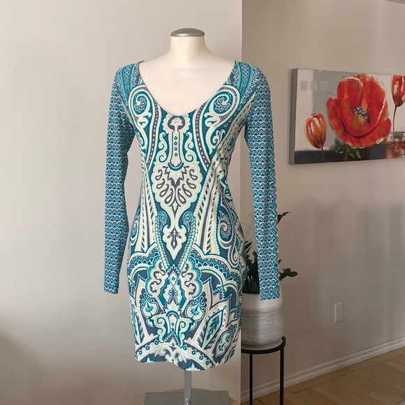 Tigerlily Dress size 4 🏝 - Picture 1 of 6